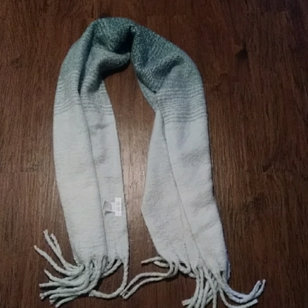 Mersea scarf/Shawl